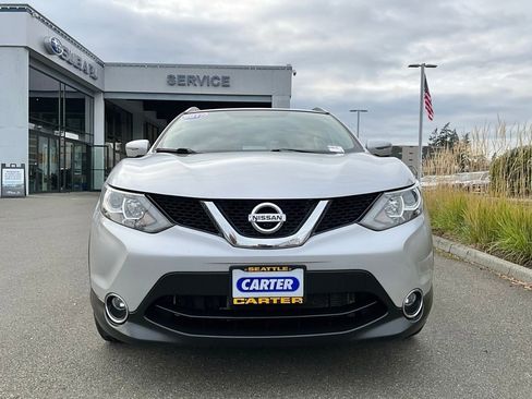 Used 2017 Nissan Rogue Sport SV w/ SV Premium Package image 3