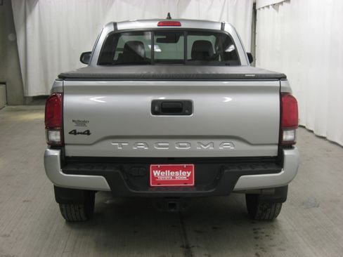 Used 2022 Toyota Tacoma SR w/ SX Package image 22