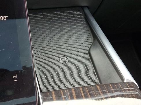 Certified 2025 Cadillac Escalade Premium Luxury image 25