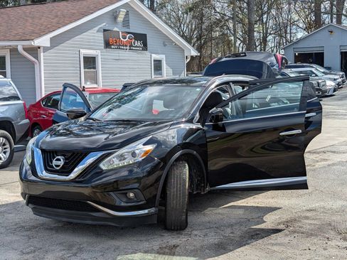 Used 2017 Nissan Murano SV FWD image 11