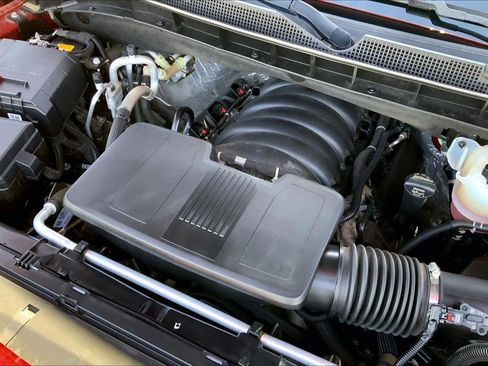 Used 2024 Chevrolet Tahoe Z71 w/ Z71 Off-Road Package image 34