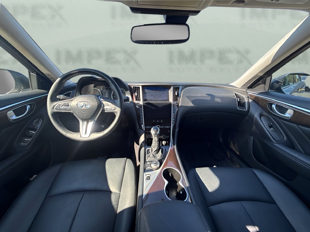 Used 2018 INFINITI Q50 Luxe w/ Essential Package (3.0T Luxe) RWD image 12