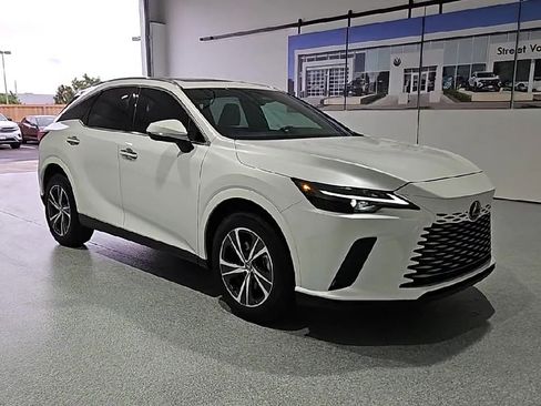 Used 2025 Lexus RX 350h w/ Accessory Package AWD/4WD image 2