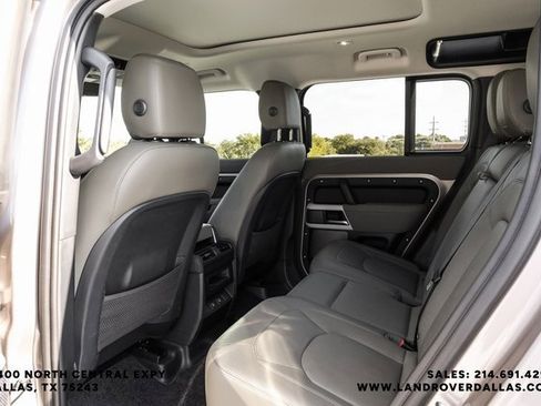 Used 2023 Land Rover Defender 110 SE image 36