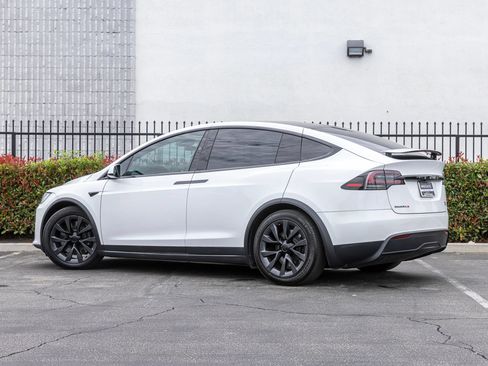 Used 2023 Tesla Model X AWD/4WD image 8