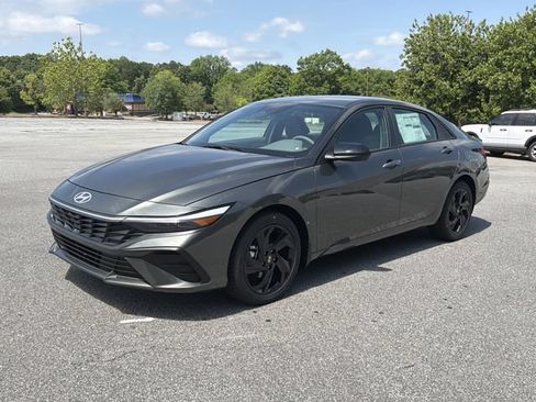 New 2026 Hyundai Elantra Sport FWD image 3
