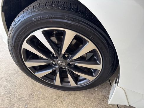 Used 2016 Nissan Altima 2.5 SV w/ Convenience Package image 38