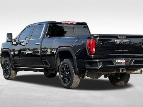 Used 2022 GMC Sierra 3500 Denali w/ Denali Black Diamond Edition AWD/4WD image 6