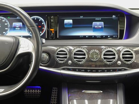 Used 2017 Mercedes-Benz S 550 Sedan w/ Sport Package w/ Sport Package image 51