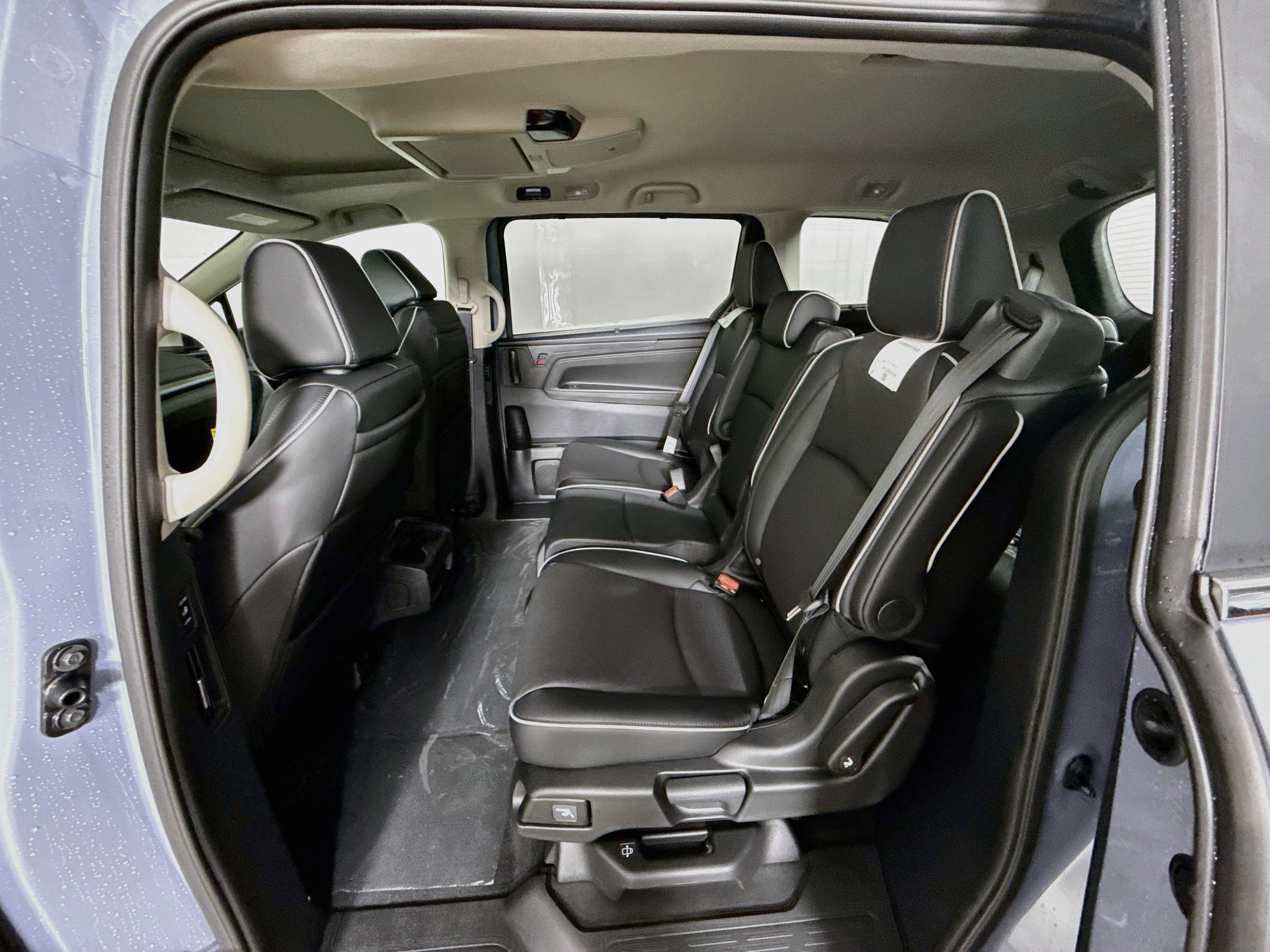 New 2027 Honda Odyssey Touring image 30