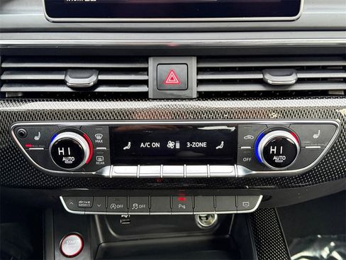 Used 2019 Audi S4 Premium Plus w/ Premium Plus Package image 16