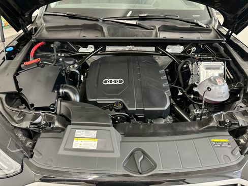 Used 2023 Audi Q5 2.0T Premium w/ Convenience Package AWD/4WD image 36