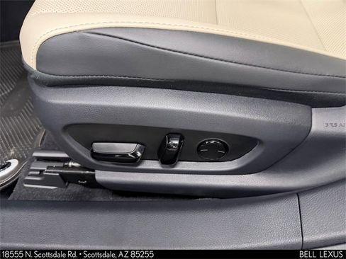 Used 2025 Lexus ES 350 w/ Premium Package image 22