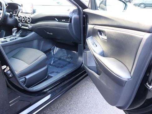 Used 2024 Nissan Sentra SV FWD image 15