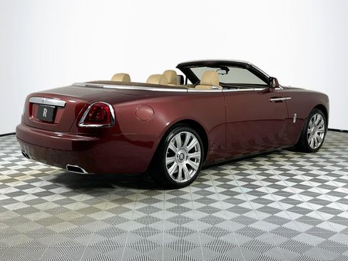 Certified 2017 Rolls-Royce Dawn RWD image 8