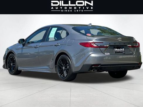 Used 2025 Toyota Camry SE FWD image 6
