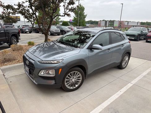 Used 2019 Hyundai Kona SEL w/ SEL Tech Package 02 FWD image 1