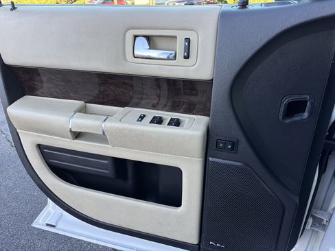 Used 2015 Ford Flex Limited w/ Equipment Group 301A image 16