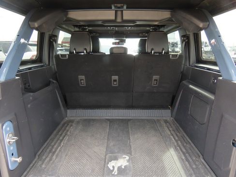 Used 2023 Ford Bronco Badlands w/ Sasquatch Package AWD/4WD image 12