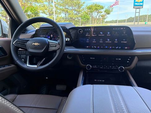 New 2026 Chevrolet Tahoe High Country AWD/4WD image 23