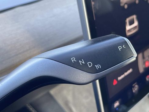 Used 2023 Tesla Model 3 Standard Range RWD image 19