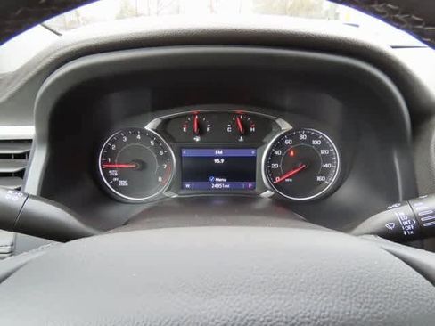 Used 2023 GMC Acadia SLT w/ Preferred Package image 28