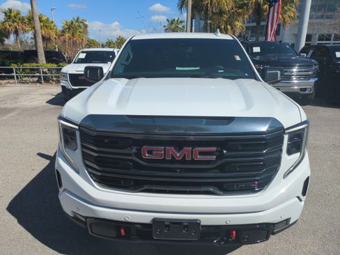 Used 2023 GMC Sierra 1500 AT4 image 3
