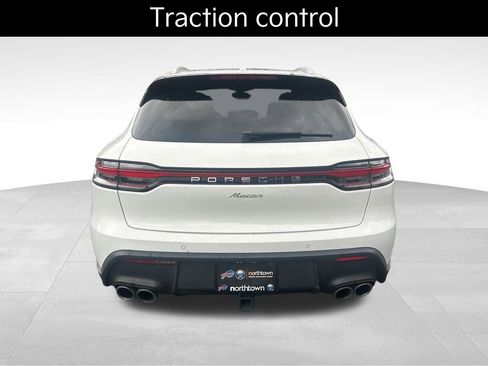 Used 2023 Porsche Macan image 7