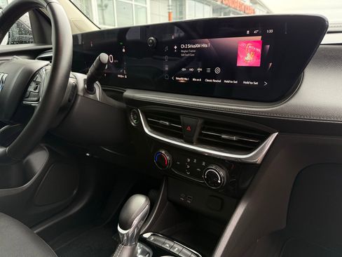 Used 2024 Buick Encore GX Sport Touring image 25