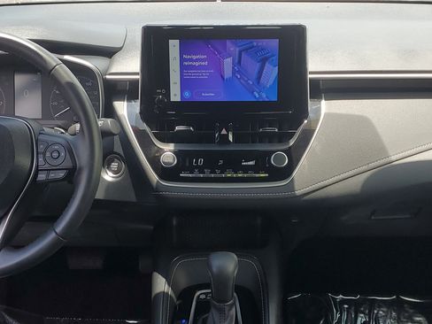 Used 2025 Toyota Corolla SE FWD image 18