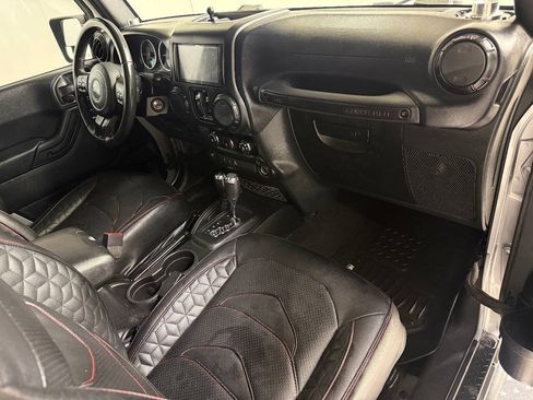 Used 2016 Jeep Wrangler Unlimited Sport w/ Quick Order Package 24S AWD/4WD image 41