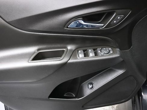 Used 2022 Chevrolet Equinox LT FWD image 13