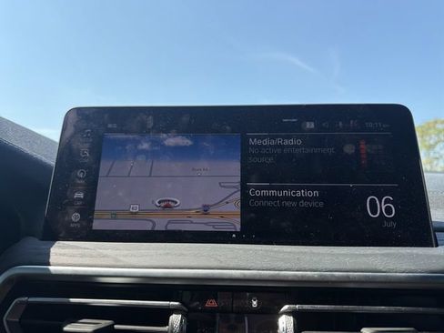 Used 2025 BMW X4 M40i AWD/4WD image 31