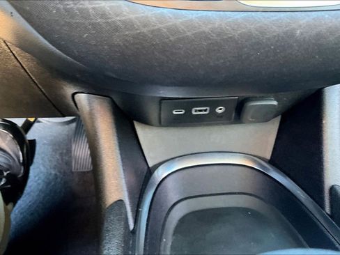 Used 2024 Chevrolet Malibu LT image 14