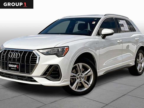 Used 2020 Audi Q3 2.0T Premium w/ Convenience Package image 1