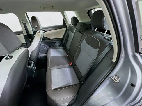 Used 2025 Volkswagen Taos S image 26