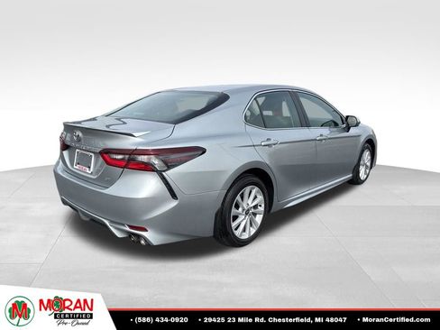 Used 2024 Toyota Camry SE FWD image 6