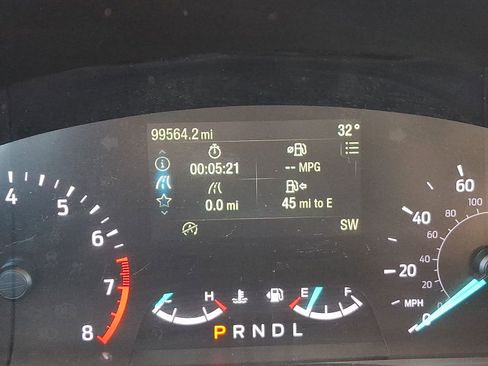 Used 2020 Ford Escape SE image 22