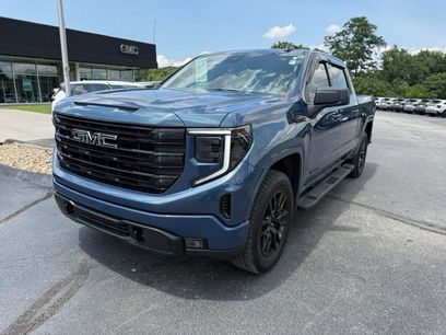 Used 2026 GMC Sierra 1500 Elevation w/ LPO, Elevation Black Package