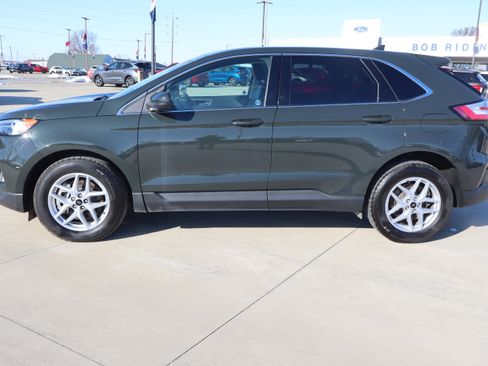 Used 2024 Ford Edge SEL w/ Convenience Package image 9