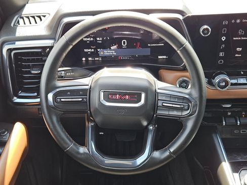 Certified 2024 GMC Canyon AT4 w/ Technology Package AWD/4WD image 21