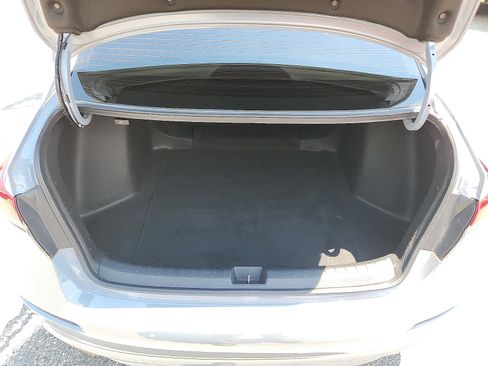 Used 2023 Honda Civic Sport image 28