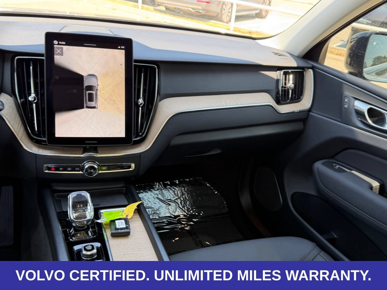 Certified 2026 Volvo XC60 B5 Plus AWD/4WD image 13