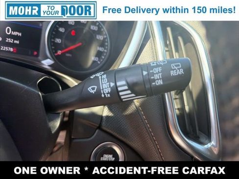 Used 2022 Chevrolet Equinox Premier image 18