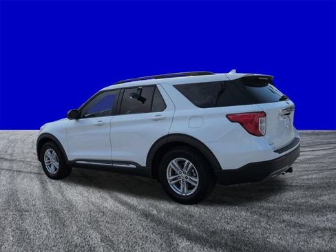 Used 2020 Ford Explorer XLT w/ Equipment Group 202A RWD image 6