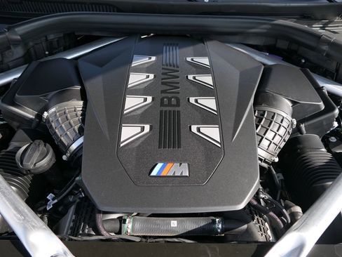 Used 2025 BMW X5 M60i image 31