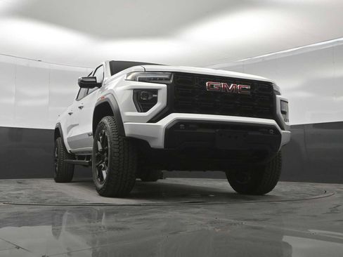 New 2026 GMC Canyon Elevation w/ Convenience Package AWD/4WD image 32