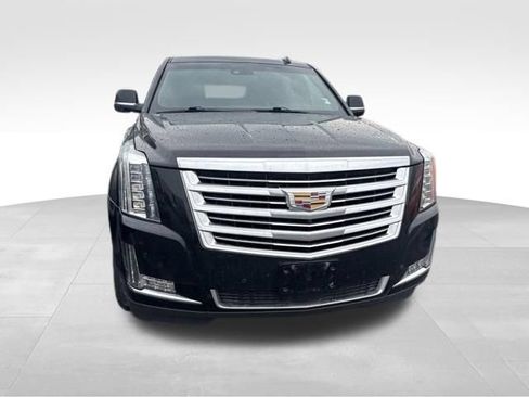 Used 2018 Cadillac Escalade Platinum AWD/4WD image 6