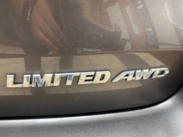 Used 2014 Toyota Highlander Limited AWD/4WD image 22