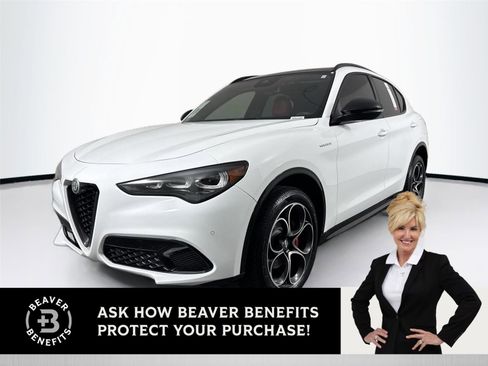 Used 2024 Alfa Romeo Stelvio Veloce image 1